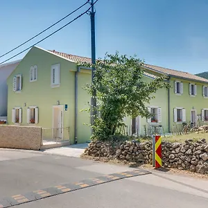 Apartment Danica